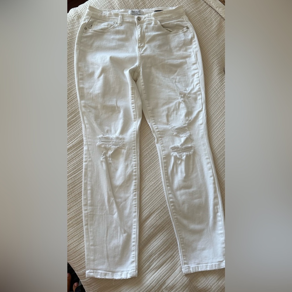 White Distressed Judy Blue Boyfriend Fit Jeans